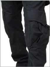 ヤスユキイシイ122205black３連ヒップバッグ付きカーゴパンツ